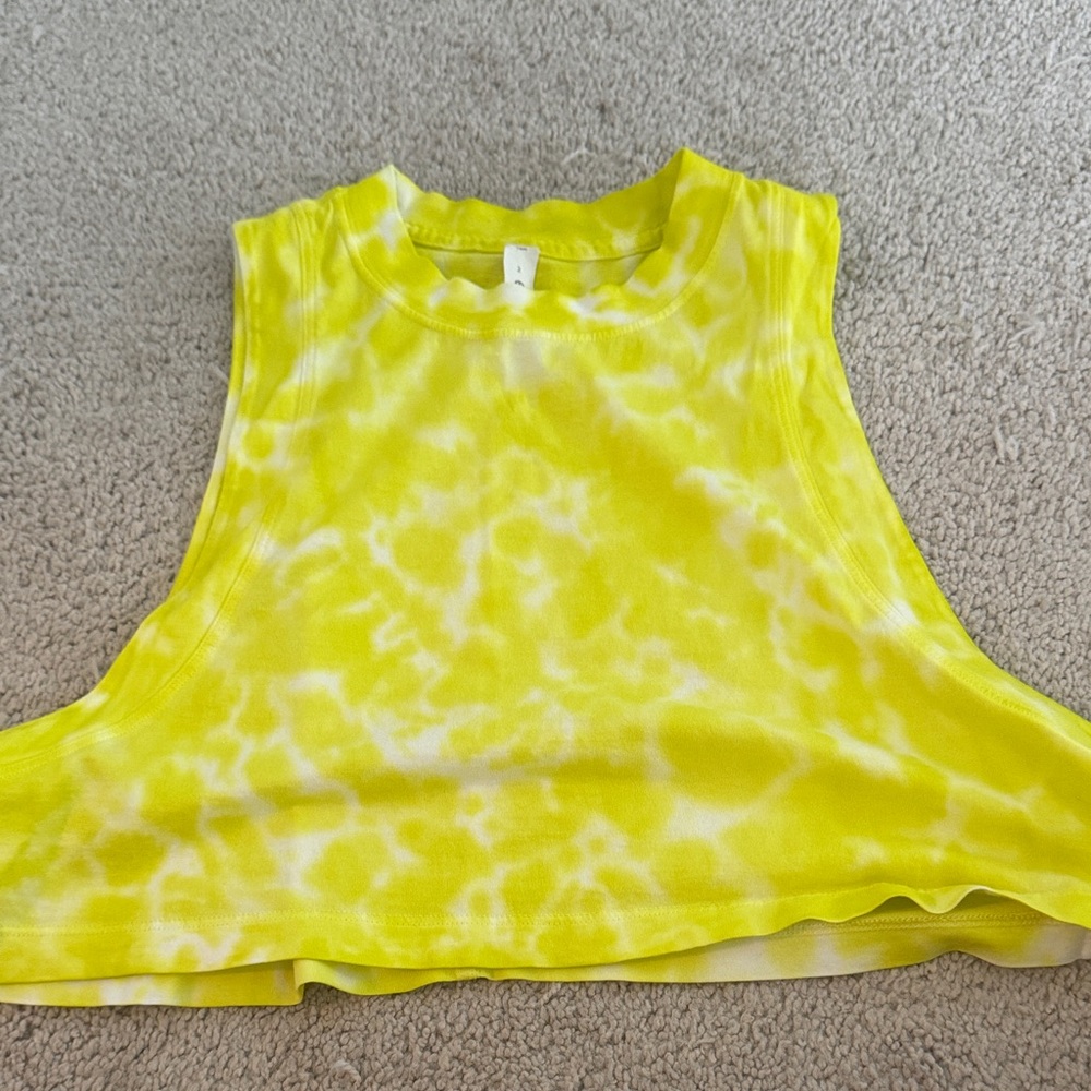 Lululemon muscle tee